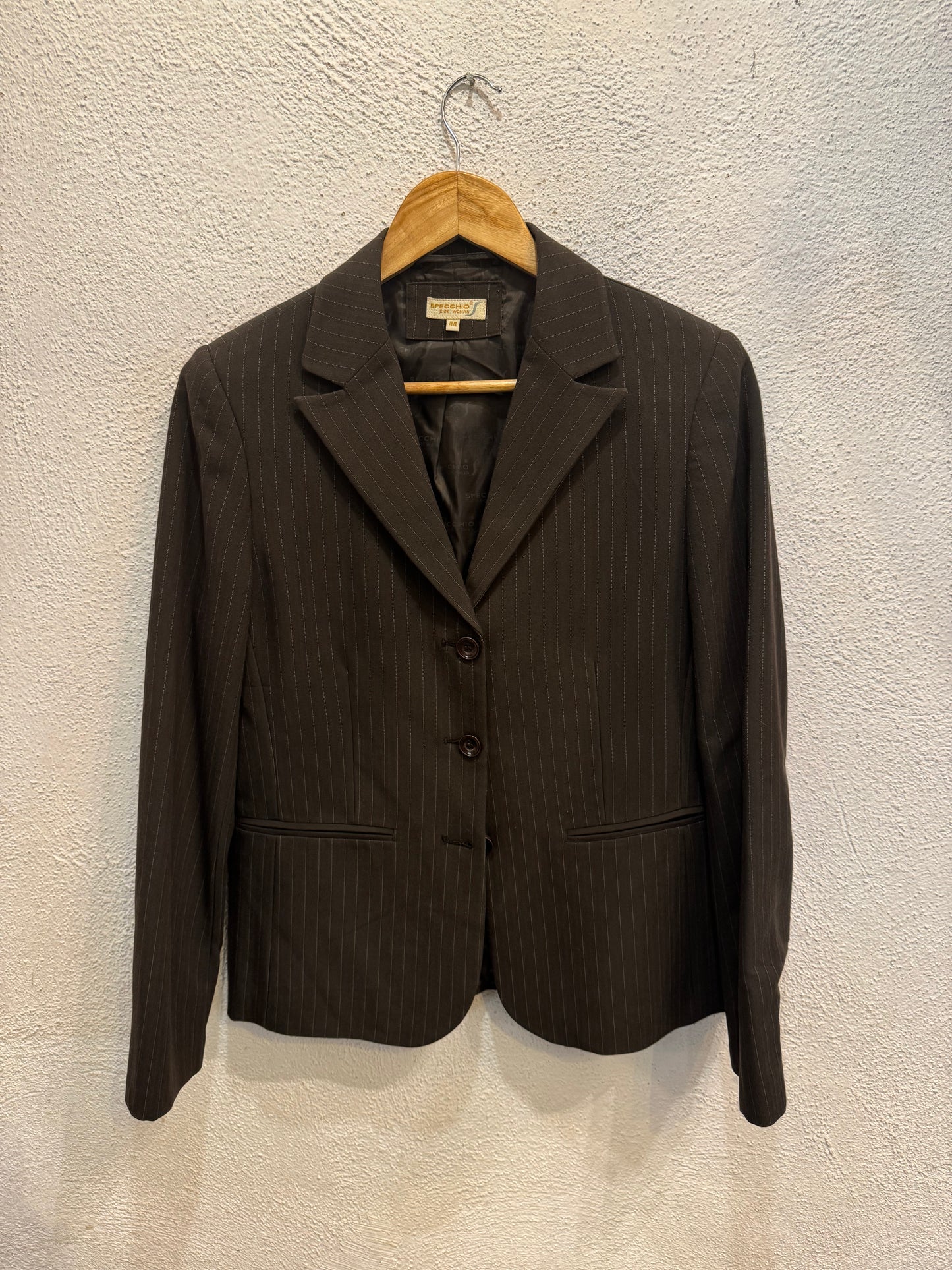 Completo gessato marrone